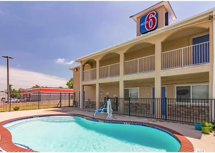 Motel 6-Azle, Tx