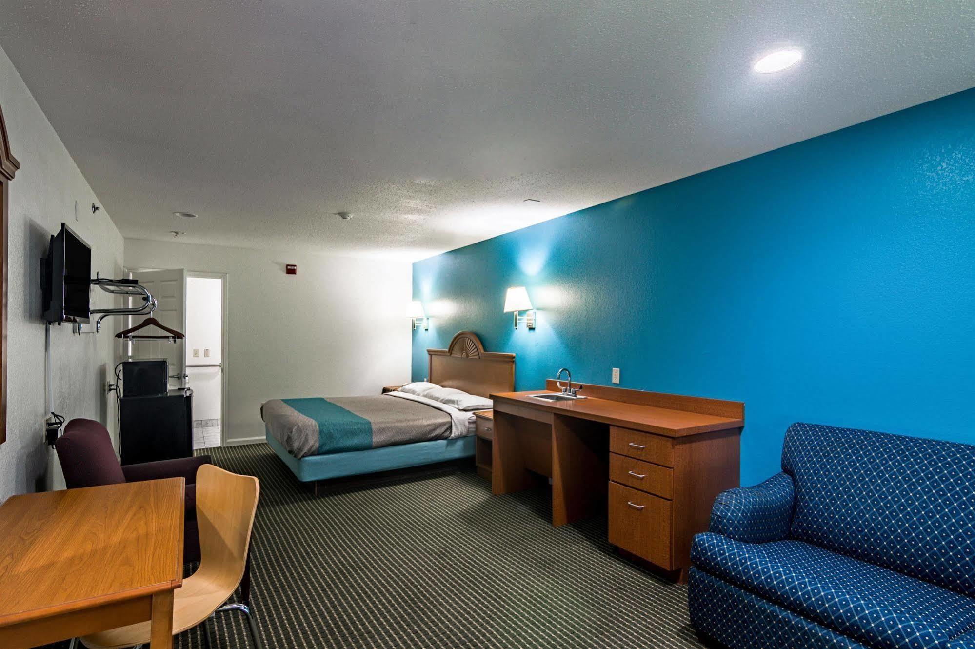 6-azle, Tx Hotel 3*