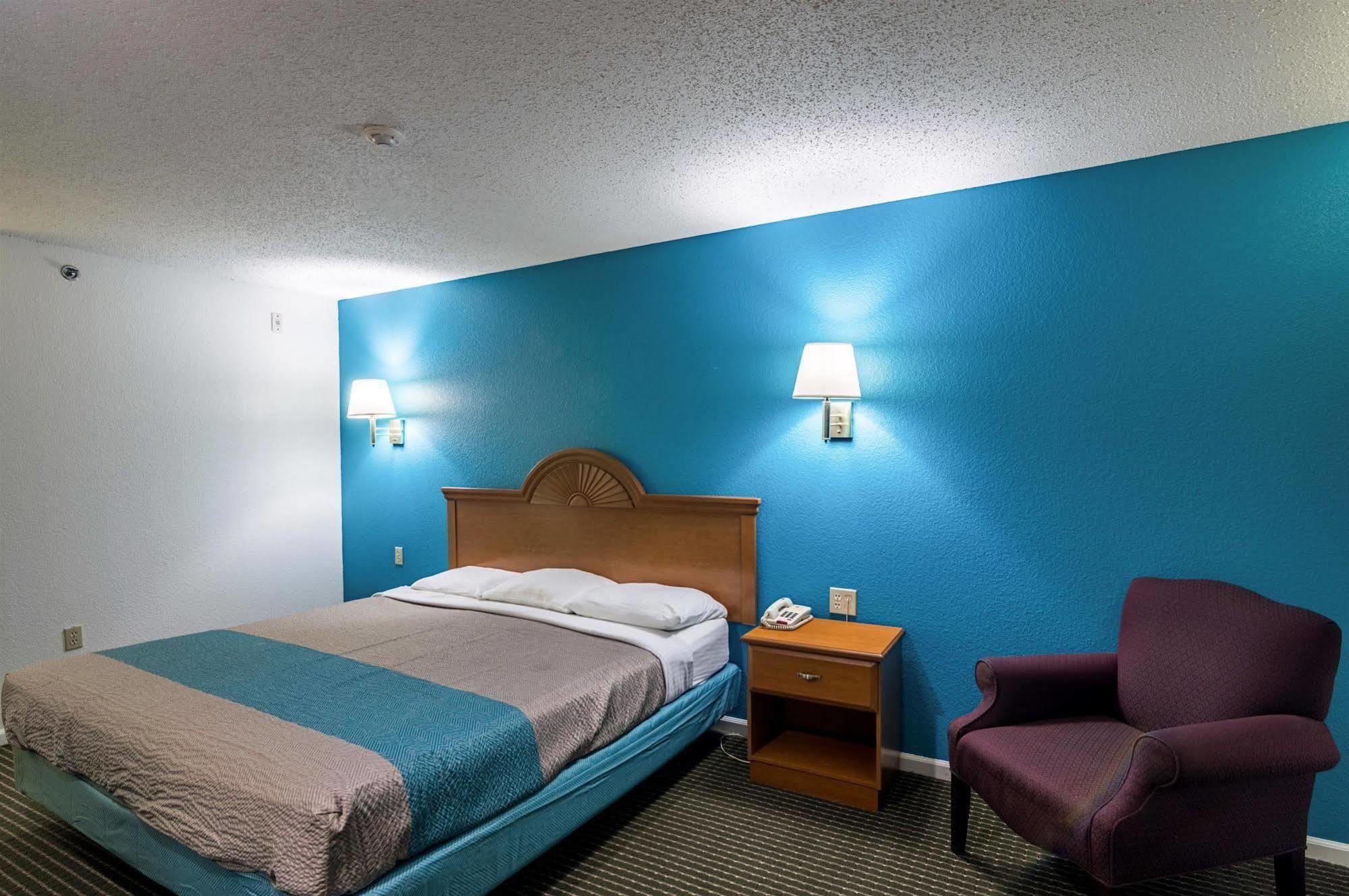 Hotel 6-azle, Tx Azle