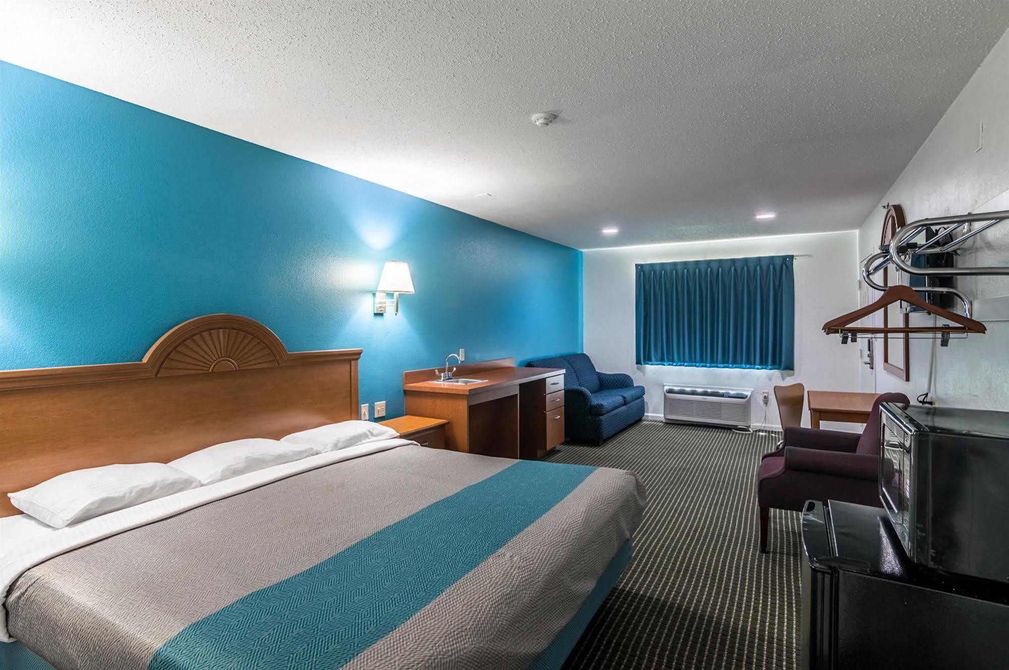 6-azle, Tx Hotel Azle